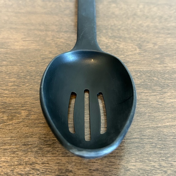 PAMPERED CHEF NYLON SLOTTED SERVING SPOON - Picture 8 of 8